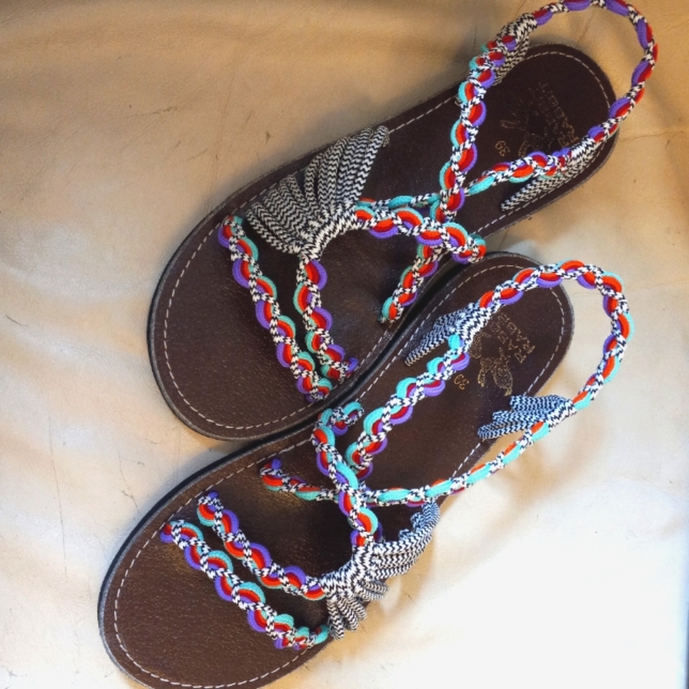 Rabbit Rabbit women's woven gladiator sandals